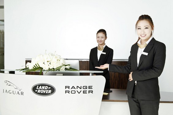 Jaguar Land Rover 100th Dealer In China